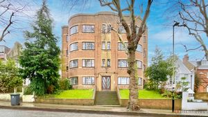 Front Exterior- click for photo gallery